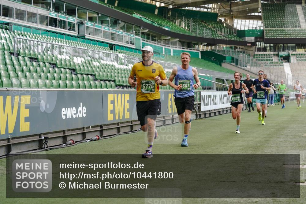 13.09.2026 - 21. swb-Marathon Bremen Michael Burmester http://msf.ph/oto/10441800 13.09.2026 12:43:07 Laufen im Stadion 439, 749, 819, 1009, 1223, 1224, 1372, 1562, 1619, 1667, 1712, 1745, 1850, 1862, 1879, 1921, 2094, 2207, 2651, 2683, 3251, 3368, 3500, 3584, 3688, 4096, 4847, 4904, 5143, 5199, 5316, 5601, 5663, 5672, 5776, 5828, 6359, 6579, 6929, 6991, 7141, 7170, 7841, 7950, 8311, 8383, 8394, 8689, 8749, 8850, 8994, 9120, 9153, 9200, 9233, 9533, 9849, 277, 453, 807, 862, 901, 1248, 1320, 1323, 1472, 1576, 1587, 1717, 1751, 1758, 1911, 5160, 5163, 5912 meine-sportfotos.de