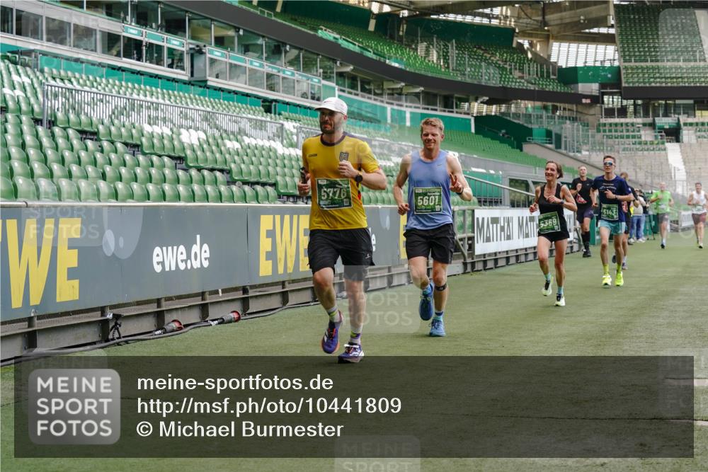 13.09.2026 - 21. swb-Marathon Bremen Michael Burmester http://msf.ph/oto/10441809 13.09.2026 12:43:07 Laufen im Stadion 439, 749, 819, 1009, 1223, 1224, 1372, 1562, 1619, 1667, 1712, 1745, 1850, 1862, 1879, 1921, 2094, 2207, 2651, 2683, 3251, 3368, 3500, 3584, 3688, 4096, 4847, 4904, 5143, 5199, 5316, 5601, 5663, 5672, 5776, 5828, 6359, 6579, 6929, 6991, 7141, 7170, 7841, 7950, 8311, 8383, 8394, 8689, 8749, 8850, 8994, 9120, 9153, 9200, 9233, 9533, 9849, 277, 453, 807, 862, 901, 1248, 1320, 1323, 1472, 1576, 1587, 1717, 1751, 1758, 1911, 5160, 5163, 5912 meine-sportfotos.de