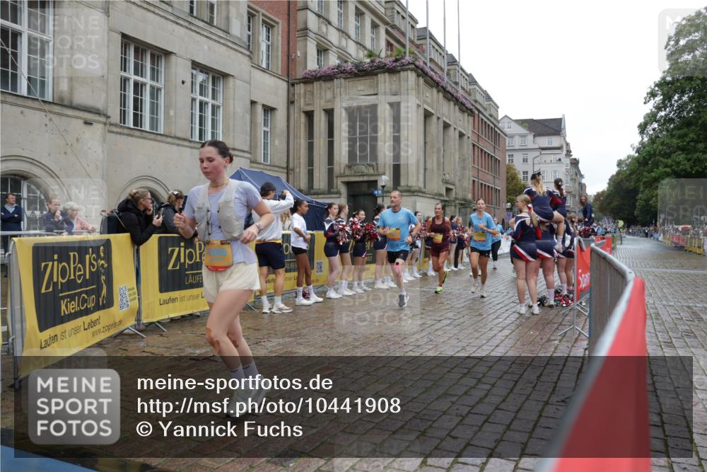 13.09.2026 - Kiel Lauf Yannick Fuchs http://msf.ph/oto/10441908 13.09.2026 11:54:49 Ziel  meine-sportfotos.de