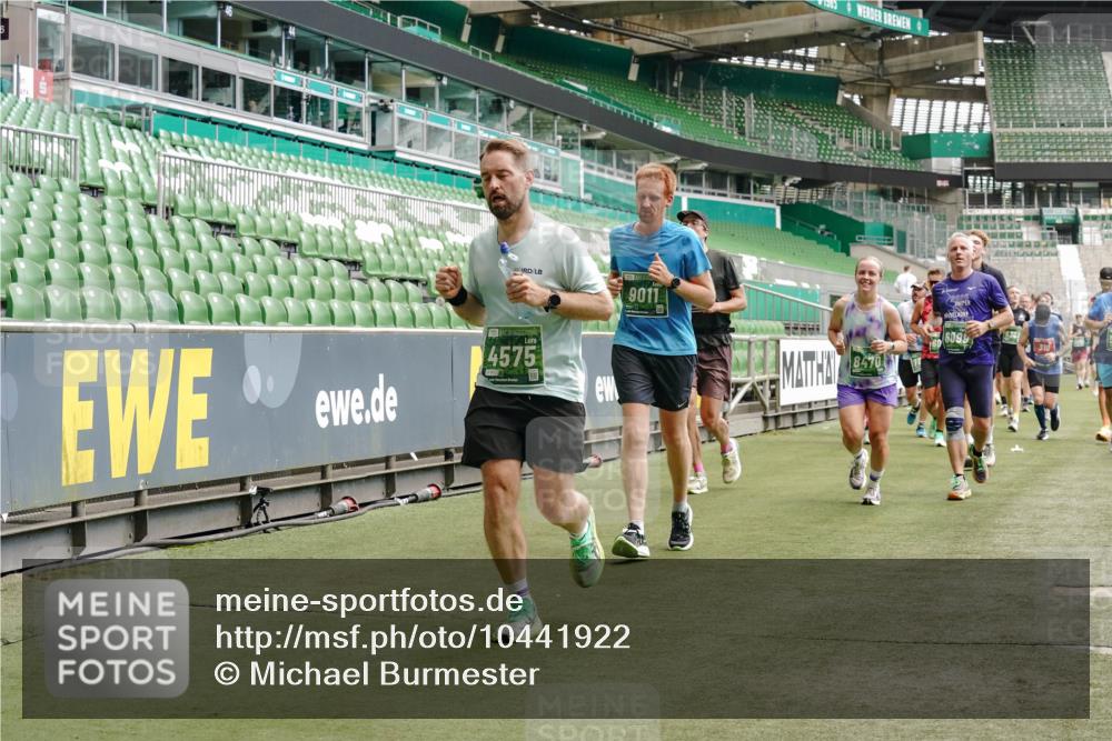 13.09.2026 - 21. swb-Marathon Bremen Michael Burmester http://msf.ph/oto/10441922 13.09.2026 13:07:08 Laufen im Stadion 109, 132, 156, 217, 287, 303, 310, 372, 430, 454, 489, 578, 607, 613, 682, 716, 784, 800, 808, 809, 831, 834, 846, 911, 922, 1083, 1173, 1189, 1205, 1210, 1274, 1322, 1364, 1365, 1369, 1387, 1395, 1437, 1532, 1533, 1545, 1574, 1581, 1600, 1823, 1831, 1841, 1848, 1854, 1871, 1909, 1926, 1938, 2003, 2070, 2076, 2090, 2219, 2244, 2275, 2283, 2310, 2318, 2355, 2356, 2393, 2405, 2440, 2464, 2492, 2565, 2699, 2707, 2721, 2731, 2755, 2802, 2818, 2831, 2902, 2911, 2949, 2960, 3115 meine-sportfotos.de