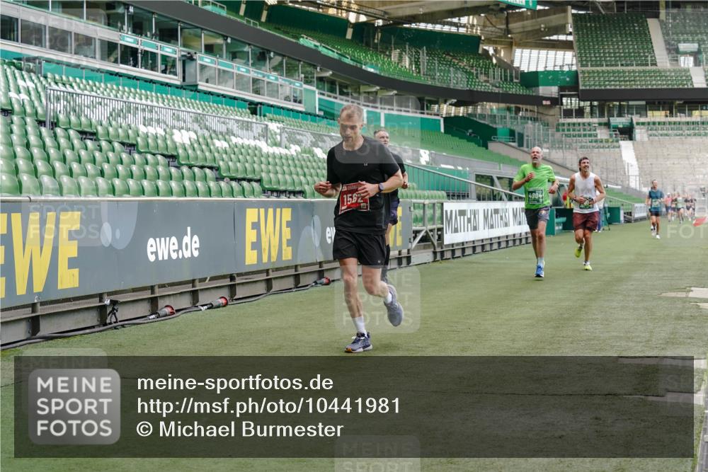 13.09.2026 - 21. swb-Marathon Bremen Michael Burmester http://msf.ph/oto/10441981 13.09.2026 12:43:13 Laufen im Stadion 439, 749, 819, 969, 1009, 1223, 1224, 1372, 1562, 1619, 1667, 1712, 1745, 1850, 1862, 1879, 1921, 2094, 2207, 2651, 2683, 3251, 3368, 3500, 3584, 3688, 4096, 4739, 4847, 4904, 5143, 5199, 5316, 5369, 5601, 5663, 5672, 5776, 5828, 6359, 6579, 6929, 6991, 7141, 7170, 7841, 7950, 8311, 8383, 8394, 8689, 8749, 8850, 8994, 9120, 9153, 9200, 9233, 9533, 9849, 126, 453, 807, 862, 901, 912, 1136, 1248, 1472, 1576, 1587, 1717, 1751, 1758, 5160, 5163, 5912 meine-sportfotos.de