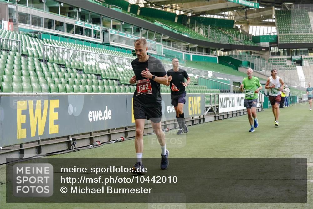 13.09.2026 - 21. swb-Marathon Bremen Michael Burmester http://msf.ph/oto/10442010 13.09.2026 12:43:13 Laufen im Stadion 439, 749, 819, 969, 1009, 1223, 1224, 1372, 1562, 1619, 1667, 1712, 1745, 1850, 1862, 1879, 1921, 2094, 2207, 2651, 2683, 3251, 3368, 3500, 3584, 3688, 4096, 4739, 4847, 4904, 5143, 5199, 5316, 5369, 5601, 5663, 5672, 5776, 5828, 6359, 6579, 6929, 6991, 7141, 7170, 7841, 7950, 8311, 8383, 8394, 8689, 8749, 8850, 8994, 9120, 9153, 9200, 9233, 9533, 9849, 126, 453, 807, 862, 901, 912, 1136, 1248, 1472, 1576, 1587, 1717, 1751, 1758, 5160, 5163, 5912 meine-sportfotos.de