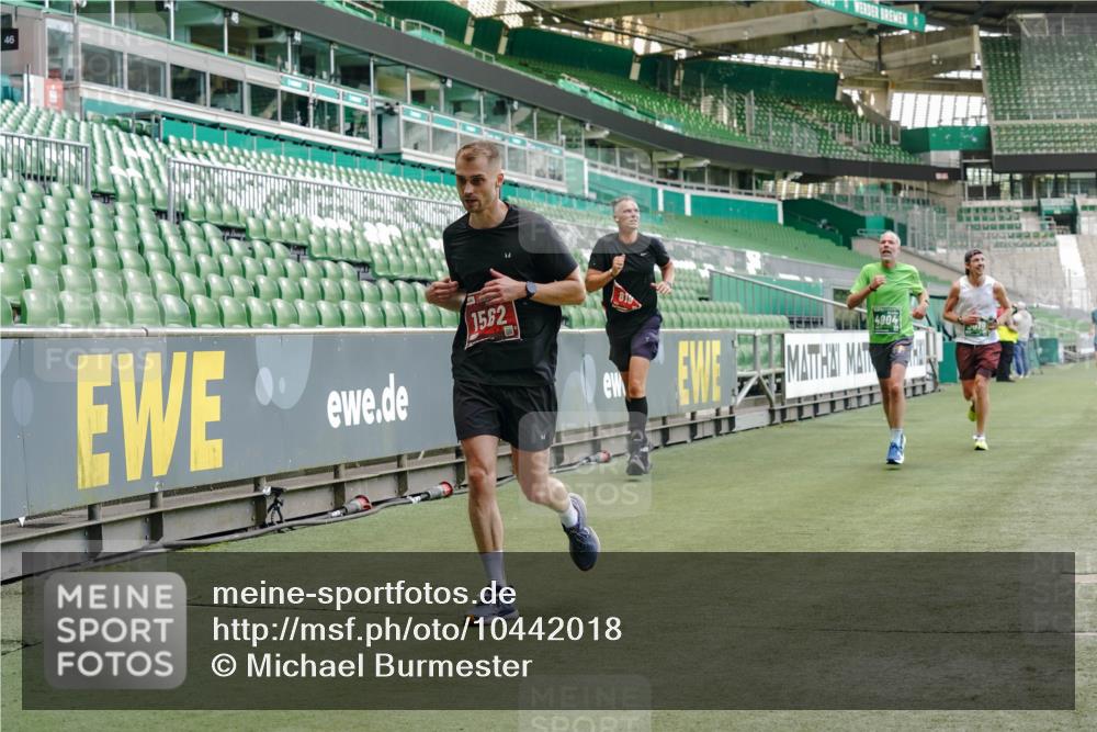 13.09.2026 - 21. swb-Marathon Bremen Michael Burmester http://msf.ph/oto/10442018 13.09.2026 12:43:13 Laufen im Stadion 439, 749, 819, 969, 1009, 1223, 1224, 1372, 1562, 1619, 1667, 1712, 1745, 1850, 1862, 1879, 1921, 2094, 2207, 2651, 2683, 3251, 3368, 3500, 3584, 3688, 4096, 4739, 4847, 4904, 5143, 5199, 5316, 5369, 5601, 5663, 5672, 5776, 5828, 6359, 6579, 6929, 6991, 7141, 7170, 7841, 7950, 8311, 8383, 8394, 8689, 8749, 8850, 8994, 9120, 9153, 9200, 9233, 9533, 9849, 126, 453, 807, 862, 901, 912, 1136, 1248, 1472, 1576, 1587, 1717, 1751, 1758, 5160, 5163, 5912 meine-sportfotos.de