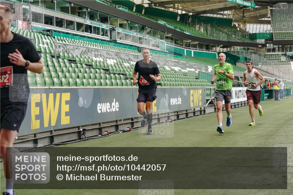 13.09.2026 - 21. swb-Marathon Bremen Michael Burmester http://msf.ph/oto/10442057 13.09.2026 12:43:14 Laufen im Stadion 439, 749, 819, 969, 1009, 1223, 1224, 1372, 1562, 1619, 1667, 1712, 1745, 1850, 1862, 1879, 1921, 2094, 2207, 2651, 2683, 3251, 3368, 3500, 3584, 3688, 4096, 4739, 4847, 4904, 5143, 5199, 5316, 5369, 5601, 5663, 5672, 5776, 5828, 6359, 6579, 6929, 6991, 7141, 7170, 7841, 7950, 8311, 8383, 8394, 8689, 8749, 8850, 8994, 9120, 9153, 9200, 9233, 9533, 9849, 126, 453, 671, 807, 862, 901, 912, 1136, 1248, 1472, 1576, 1587, 1717, 1751, 1758, 5160, 5163, 5912 meine-sportfotos.de