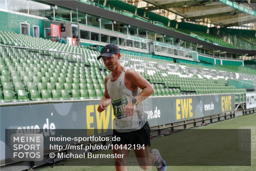 13.09.2026 - 21. swb-Marathon Bremen Michael Burmester http://msf.ph/oto/10442194 13.09.2026 12:43:26 Laufen im Stadion 439, 623, 678, 749, 819, 969, 1009, 1223, 1224, 1372, 1498, 1562, 1619, 1712, 1745, 1770, 1862, 1879, 1921, 2098, 2207, 2651, 2683, 3251, 3368, 3500, 3584, 3688, 4096, 4739, 4847, 4904, 5143, 5199, 5316, 5369, 5601, 5663, 5672, 5776, 5828, 6359, 6579, 6929, 6991, 7015, 7141, 7170, 7841, 7950, 8311, 8383, 8394, 8689, 8749, 8850, 8994, 9120, 9153, 9200, 9233, 9533, 9849, 126, 453, 603, 640, 671, 735, 807, 862, 912, 1136, 1248, 1472, 1576, 1587, 1717, 1751, 1758, 5163, 5912 meine-sportfotos.de