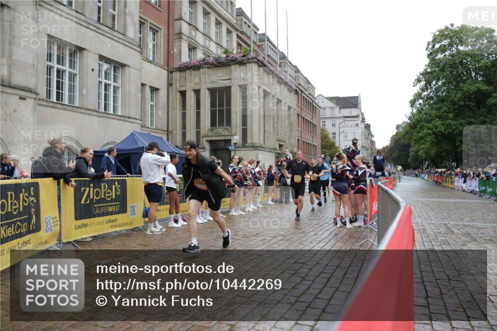 13.09.2026 - Kiel Lauf Yannick Fuchs http://msf.ph/oto/10442269 13.09.2026 11:55:19 Ziel  meine-sportfotos.de