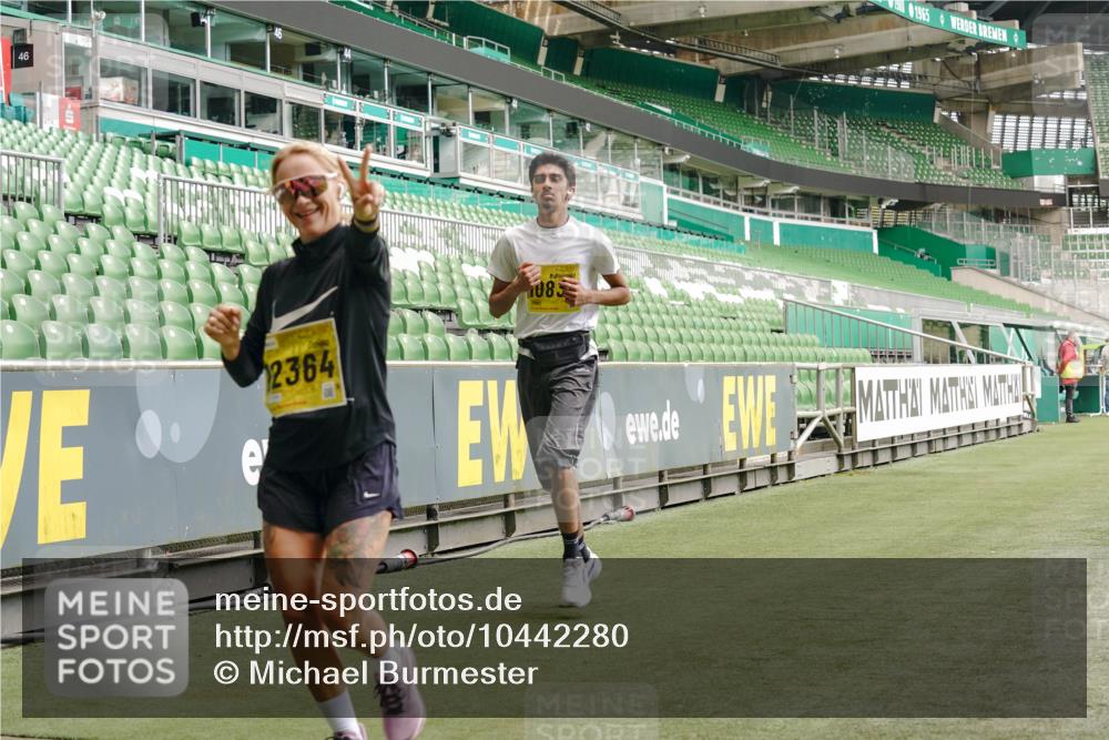 13.09.2026 - 21. swb-Marathon Bremen Michael Burmester http://msf.ph/oto/10442280 13.09.2026 10:28:16 Laufen im Stadion 10096, 10142, 10170, 10172, 10189, 10200, 10223, 10231, 10267, 10269, 10270, 10289, 10293, 10294, 10310, 10316, 10319, 10329, 10348, 10393, 10421, 10489, 10504, 10508, 10514, 10525, 10538, 10544, 10566, 10594, 10628, 10638, 10655, 10709, 10739, 10744, 10770, 10814, 10835, 10846, 10860, 10873, 10876, 10897, 10898, 10910, 10917, 10923, 10956, 10992, 10993, 11005, 11007, 11018, 11035, 11058, 11060, 11063, 11076, 11087, 11092, 11110, 11111, 11148, 11170, 11193 meine-sportfotos.de
