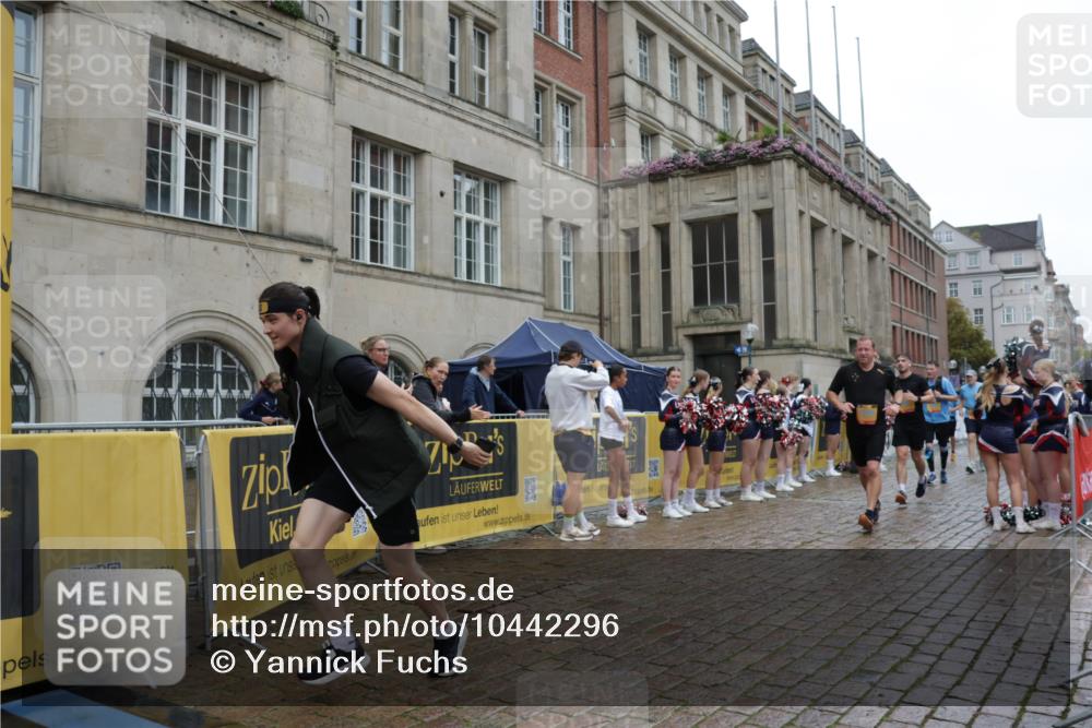 13.09.2026 - Kiel Lauf Yannick Fuchs http://msf.ph/oto/10442296 13.09.2026 11:55:19 Ziel  meine-sportfotos.de