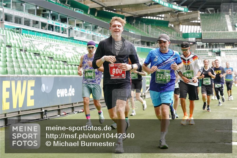 13.09.2026 - 21. swb-Marathon Bremen Michael Burmester http://msf.ph/oto/10442340 13.09.2026 13:07:13 Laufen im Stadion 109, 132, 156, 217, 287, 303, 310, 372, 430, 454, 489, 578, 607, 613, 682, 716, 784, 800, 808, 809, 831, 834, 846, 911, 922, 1083, 1173, 1189, 1205, 1210, 1274, 1322, 1364, 1365, 1369, 1387, 1395, 1437, 1532, 1533, 1545, 1574, 1581, 1600, 1823, 1831, 1841, 1848, 1854, 1871, 1909, 1926, 1938, 2003, 2070, 2076, 2090, 2219, 2275, 2283, 2310, 2318, 2355, 2356, 2393, 2405, 2440, 2492, 2565, 2611, 2699, 2707, 2721, 2731, 2755, 2802, 2818, 2831, 2866, 2902, 2911, 2949, 2960 meine-sportfotos.de