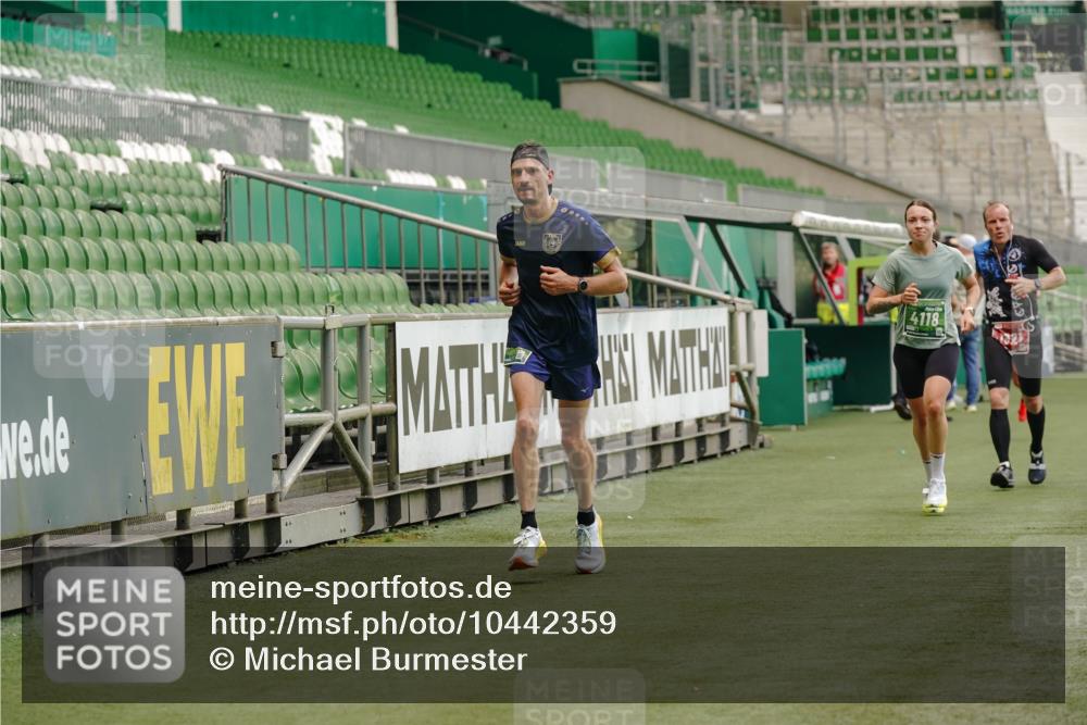 13.09.2026 - 21. swb-Marathon Bremen Michael Burmester http://msf.ph/oto/10442359 13.09.2026 12:43:39 Laufen im Stadion 439, 623, 678, 681, 749, 819, 969, 1009, 1223, 1224, 1372, 1498, 1562, 1619, 1712, 1745, 1770, 1879, 1921, 2098, 2207, 2651, 2683, 3251, 3368, 3500, 3584, 3688, 4096, 4118, 4739, 4847, 4904, 5143, 5199, 5316, 5369, 5601, 5663, 5776, 5828, 6359, 6579, 6929, 6973, 6991, 7015, 7170, 7841, 7950, 8028, 8311, 8383, 8689, 8749, 8850, 8994, 9120, 9137, 9153, 9200, 9233, 9533, 9849, 13063, 13237, 126, 371, 453, 603, 640, 650, 671, 735, 744, 807, 862, 912, 1136, 1758, 5912 meine-sportfotos.de