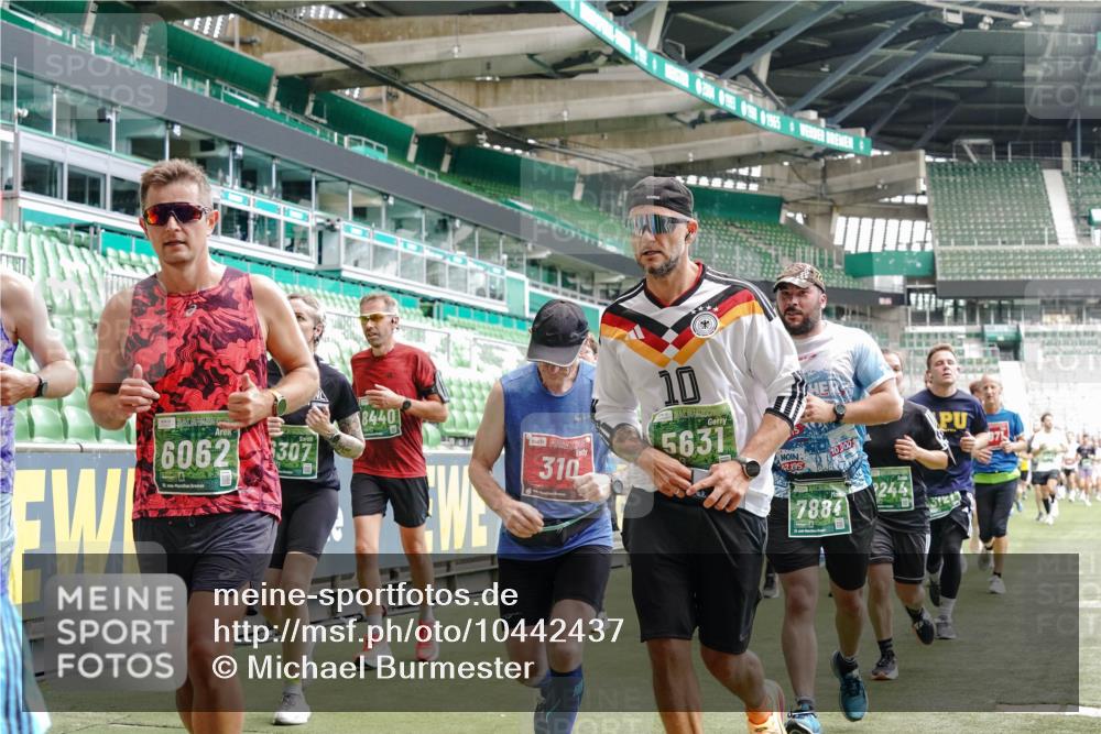 13.09.2026 - 21. swb-Marathon Bremen Michael Burmester http://msf.ph/oto/10442437 13.09.2026 13:07:14 Laufen im Stadion 109, 132, 156, 217, 287, 303, 310, 372, 430, 454, 489, 578, 607, 613, 682, 716, 784, 800, 808, 809, 831, 834, 846, 911, 922, 1083, 1173, 1189, 1205, 1210, 1274, 1322, 1364, 1365, 1369, 1387, 1395, 1437, 1532, 1533, 1545, 1574, 1581, 1600, 1823, 1831, 1841, 1848, 1854, 1871, 1909, 1926, 1938, 2003, 2070, 2076, 2090, 2219, 2275, 2283, 2318, 2355, 2356, 2393, 2405, 2440, 2492, 2565, 2611, 2699, 2707, 2721, 2731, 2755, 2802, 2818, 2831, 2866, 2902, 2911, 2949, 2960 meine-sportfotos.de