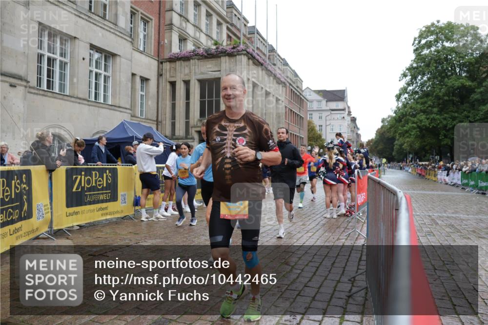 13.09.2026 - Kiel Lauf Yannick Fuchs http://msf.ph/oto/10442465 13.09.2026 11:55:40 Ziel  meine-sportfotos.de