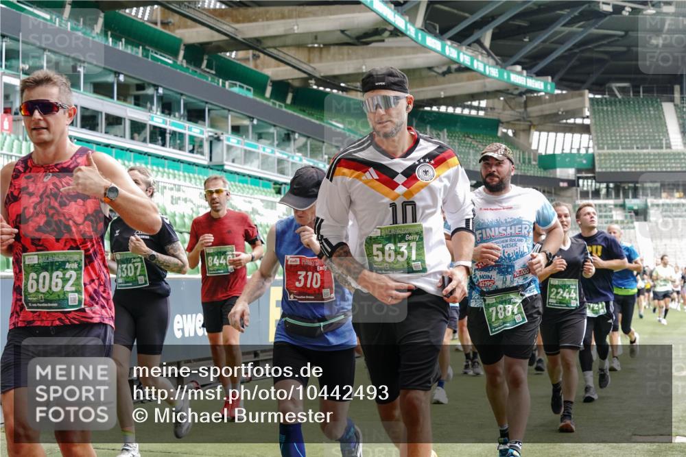 13.09.2026 - 21. swb-Marathon Bremen Michael Burmester http://msf.ph/oto/10442493 13.09.2026 13:07:15 Laufen im Stadion 109, 132, 156, 217, 287, 303, 310, 372, 430, 454, 489, 578, 607, 613, 682, 716, 784, 800, 808, 809, 831, 834, 846, 911, 922, 1083, 1173, 1189, 1205, 1210, 1274, 1322, 1364, 1365, 1369, 1387, 1395, 1437, 1532, 1533, 1545, 1574, 1581, 1600, 1823, 1831, 1841, 1848, 1854, 1871, 1909, 1926, 1938, 2003, 2070, 2076, 2090, 2219, 2275, 2283, 2318, 2355, 2356, 2393, 2405, 2440, 2492, 2565, 2611, 2699, 2707, 2721, 2731, 2755, 2802, 2818, 2831, 2866, 2902, 2911, 2949, 2960 meine-sportfotos.de