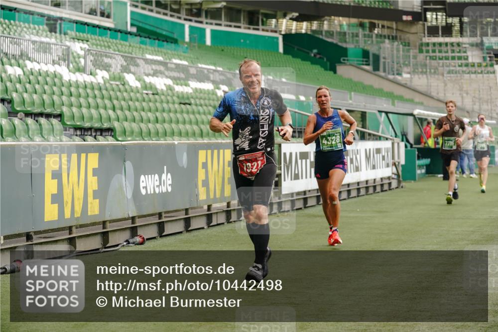 13.09.2026 - 21. swb-Marathon Bremen Michael Burmester http://msf.ph/oto/10442498 13.09.2026 12:43:46 Laufen im Stadion 439, 493, 623, 678, 681, 749, 819, 969, 1009, 1223, 1224, 1335, 1372, 1498, 1562, 1619, 1696, 1712, 1745, 1770, 1879, 1921, 2098, 2207, 2651, 2683, 3251, 3500, 3584, 3688, 4096, 4118, 4328, 4739, 4847, 4904, 5143, 5199, 5316, 5369, 5601, 5663, 5776, 5828, 6359, 6579, 6973, 7015, 7170, 7265, 7841, 7950, 8028, 8311, 8689, 8749, 8850, 8994, 9120, 9137, 9153, 9200, 9233, 9533, 9849, 13063, 13237, 126, 371, 453, 603, 640, 650, 671, 735, 744, 807, 862, 912, 957, 1136 meine-sportfotos.de
