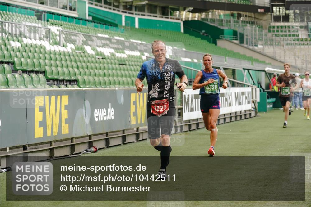 13.09.2026 - 21. swb-Marathon Bremen Michael Burmester http://msf.ph/oto/10442511 13.09.2026 12:43:46 Laufen im Stadion 439, 493, 623, 678, 681, 749, 819, 969, 1009, 1223, 1224, 1335, 1372, 1498, 1562, 1619, 1696, 1712, 1745, 1770, 1879, 1921, 2098, 2207, 2651, 2683, 3251, 3500, 3584, 3688, 4096, 4118, 4328, 4739, 4847, 4904, 5143, 5199, 5316, 5369, 5601, 5663, 5776, 5828, 6359, 6579, 6973, 7015, 7170, 7265, 7841, 7950, 8028, 8311, 8689, 8749, 8850, 8994, 9120, 9137, 9153, 9200, 9233, 9533, 9849, 13063, 13237, 126, 371, 453, 603, 640, 650, 671, 735, 744, 807, 862, 912, 957, 1136 meine-sportfotos.de