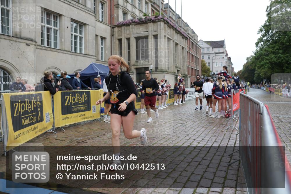 13.09.2026 - Kiel Lauf Yannick Fuchs http://msf.ph/oto/10442513 13.09.2026 11:55:44 Ziel  meine-sportfotos.de