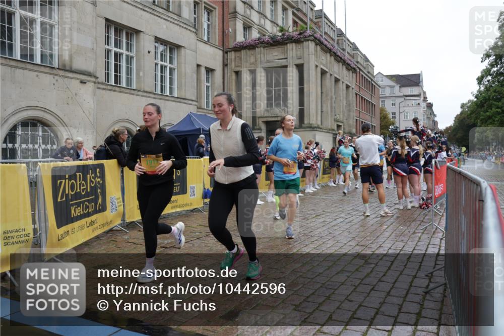13.09.2026 - Kiel Lauf Yannick Fuchs http://msf.ph/oto/10442596 13.09.2026 11:55:59 Ziel  meine-sportfotos.de