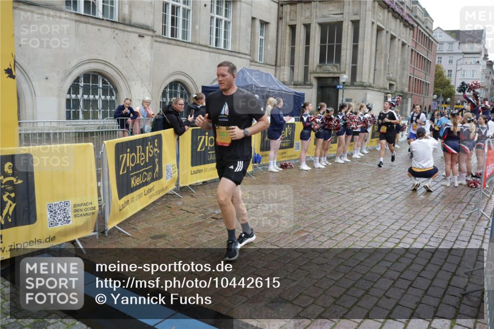 13.09.2026 - Kiel Lauf Yannick Fuchs http://msf.ph/oto/10442615 13.09.2026 11:56:07 Ziel  meine-sportfotos.de
