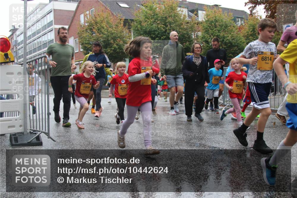 13.09.2026 - Kiel Lauf Markus Tischler http://msf.ph/oto/10442624 13.09.2026 08:35:01 Fleethörn 39, 1808, 4254, 8995, 9251, 6814 meine-sportfotos.de