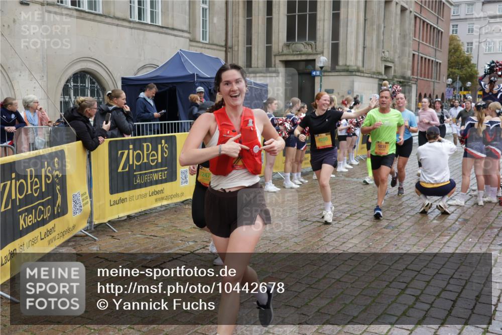 13.09.2026 - Kiel Lauf Yannick Fuchs http://msf.ph/oto/10442678 13.09.2026 11:56:13 Ziel  meine-sportfotos.de