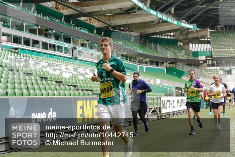 13.09.2026 - 21. swb-Marathon Bremen Michael Burmester http://msf.ph/oto/10442745 13.09.2026 10:28:27 Laufen im Stadion 10142, 10170, 10172, 10189, 10200, 10223, 10231, 10267, 10269, 10270, 10293, 10294, 10310, 10316, 10329, 10348, 10393, 10421, 10489, 10508, 10514, 10525, 10538, 10544, 10566, 10594, 10638, 10655, 10709, 10739, 10763, 10770, 10814, 10835, 10840, 10846, 10860, 10876, 10897, 10898, 10910, 10917, 10923, 10956, 10993, 11005, 11007, 11018, 11035, 11058, 11060, 11076, 11087, 11092, 11110, 11111, 11148, 11170 meine-sportfotos.de