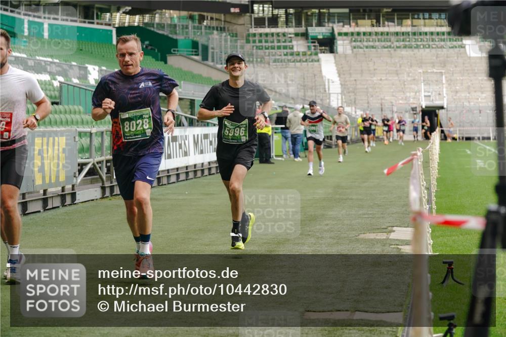 13.09.2026 - 21. swb-Marathon Bremen Michael Burmester http://msf.ph/oto/10442830 13.09.2026 12:44:00 Laufen im Stadion 339, 439, 493, 623, 678, 681, 715, 749, 819, 969, 1223, 1224, 1301, 1335, 1372, 1498, 1562, 1696, 1712, 1745, 1770, 1879, 1921, 2098, 2651, 2683, 3251, 3500, 3584, 3688, 4096, 4118, 4328, 4739, 4847, 4904, 5143, 5199, 5316, 5369, 5601, 5663, 5776, 5996, 6359, 6579, 6973, 7015, 7170, 7206, 7265, 7715, 7841, 7950, 8028, 8689, 8749, 8850, 8994, 9120, 9137, 9153, 9200, 9233, 9533, 9849, 13063, 13237, 126, 371, 453, 603, 640, 650, 671, 735, 744, 807, 862, 912, 957, 1136 meine-sportfotos.de