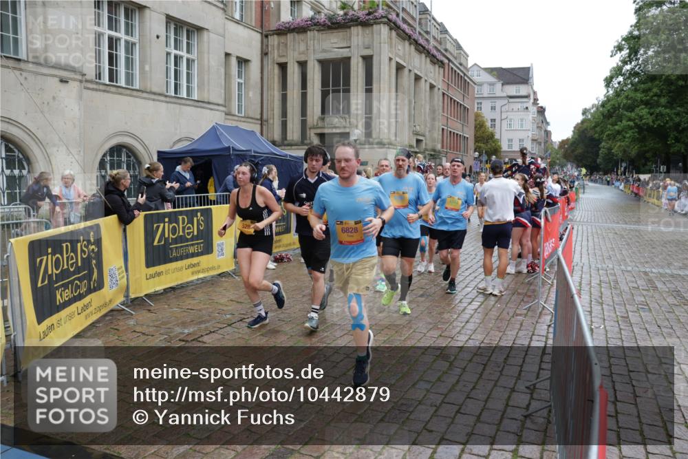 13.09.2026 - Kiel Lauf Yannick Fuchs http://msf.ph/oto/10442879 13.09.2026 11:56:31 Ziel  meine-sportfotos.de