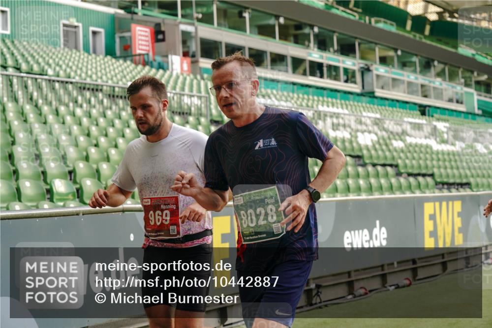 13.09.2026 - 21. swb-Marathon Bremen Michael Burmester http://msf.ph/oto/10442887 13.09.2026 12:44:02 Laufen im Stadion 339, 439, 493, 623, 678, 681, 715, 749, 819, 969, 1223, 1224, 1264, 1301, 1335, 1372, 1498, 1562, 1696, 1712, 1745, 1770, 1879, 1921, 1975, 2098, 2651, 2683, 3251, 3500, 3584, 3688, 4096, 4118, 4328, 4739, 4847, 4904, 5143, 5199, 5316, 5369, 5601, 5663, 5776, 5996, 6359, 6579, 6973, 7015, 7170, 7206, 7265, 7715, 7841, 7950, 8028, 8689, 8749, 8850, 8994, 9137, 9153, 9200, 9233, 9533, 9849, 13063, 13237, 126, 371, 453, 603, 640, 650, 671, 735, 744, 807, 862, 912, 957, 1136 meine-sportfotos.de