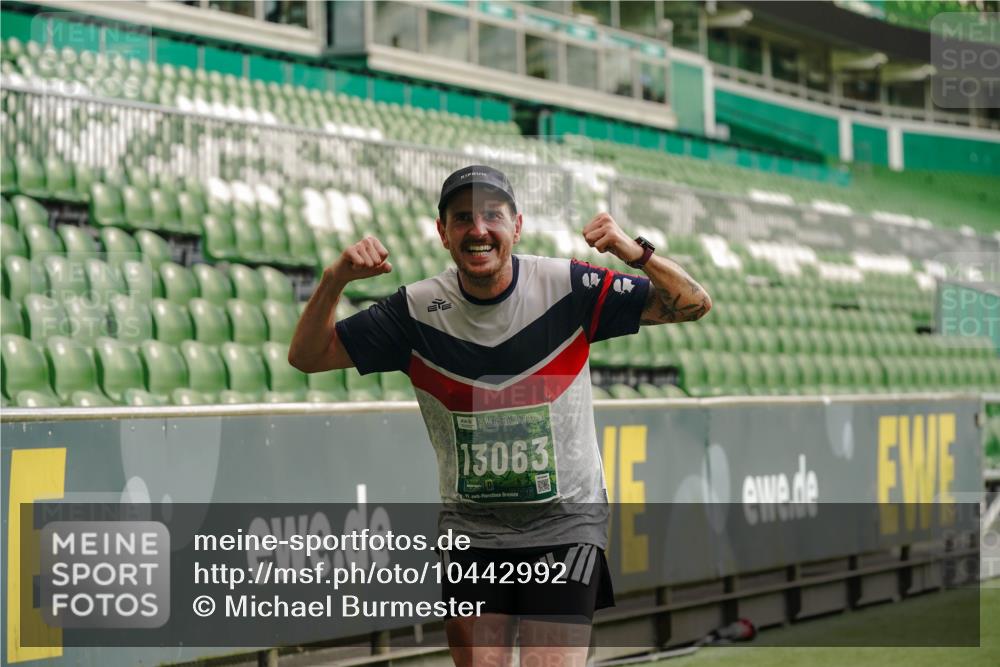 13.09.2026 - 21. swb-Marathon Bremen Michael Burmester http://msf.ph/oto/10442992 13.09.2026 12:44:07 Laufen im Stadion 339, 493, 623, 678, 681, 715, 749, 819, 969, 1223, 1224, 1264, 1301, 1335, 1372, 1498, 1562, 1696, 1745, 1770, 1879, 1921, 1975, 2098, 2651, 2683, 3251, 3500, 3584, 3688, 4096, 4118, 4328, 4739, 4904, 5143, 5199, 5316, 5369, 5601, 5663, 5776, 5996, 6359, 6579, 6973, 7015, 7170, 7206, 7265, 7715, 7841, 7950, 8028, 8689, 8749, 8850, 8994, 9137, 9153, 9200, 9233, 9533, 9849, 13063, 13168, 13237, 126, 371, 453, 603, 640, 650, 671, 735, 744, 862, 912, 957, 1136 meine-sportfotos.de