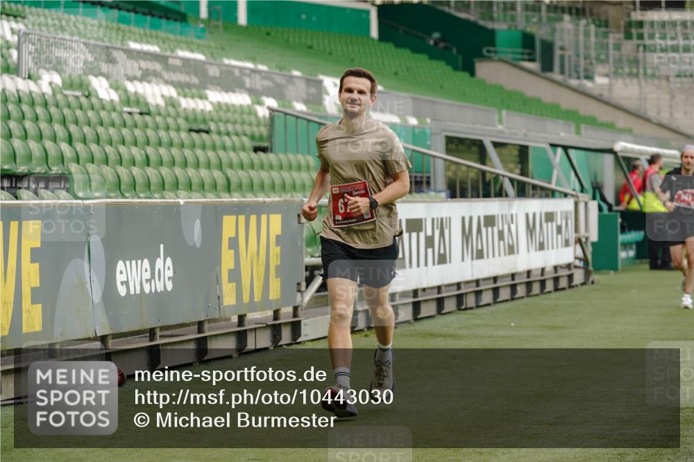 13.09.2026 - 21. swb-Marathon Bremen Michael Burmester http://msf.ph/oto/10443030 13.09.2026 12:44:11 Laufen im Stadion 339, 493, 623, 678, 681, 715, 819, 969, 1223, 1224, 1264, 1301, 1335, 1372, 1498, 1562, 1696, 1745, 1770, 1879, 1921, 1937, 1975, 2098, 2651, 2683, 3251, 3500, 3584, 3688, 4096, 4118, 4328, 4739, 4904, 5143, 5199, 5316, 5369, 5601, 5663, 5776, 5996, 6359, 6579, 6973, 7015, 7170, 7206, 7265, 7715, 7841, 7950, 8028, 8689, 8749, 8850, 8994, 9137, 9153, 9200, 9233, 9533, 9849, 13063, 13168, 13237, 126, 371, 453, 603, 640, 650, 671, 735, 744, 862, 912, 957, 1136, 1411 meine-sportfotos.de