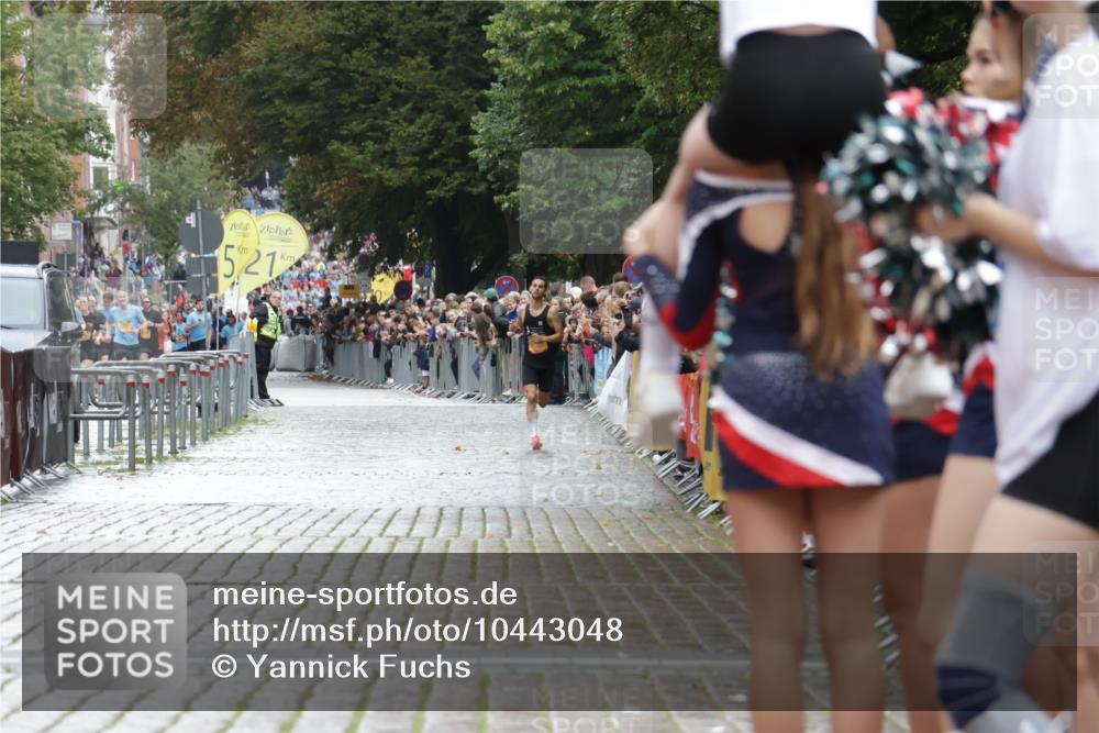 13.09.2026 - Kiel Lauf Yannick Fuchs http://msf.ph/oto/10443048 13.09.2026 11:58:45 Ziel 6694 meine-sportfotos.de