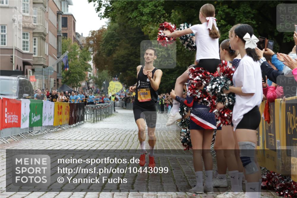 13.09.2026 - Kiel Lauf Yannick Fuchs http://msf.ph/oto/10443099 13.09.2026 11:58:57 Ziel 6694 meine-sportfotos.de