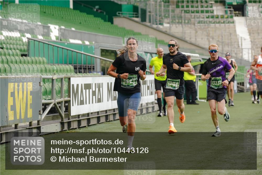 13.09.2026 - 21. swb-Marathon Bremen Michael Burmester http://msf.ph/oto/10443126 13.09.2026 12:44:19 Laufen im Stadion 339, 493, 623, 678, 681, 715, 819, 969, 1264, 1301, 1335, 1372, 1498, 1562, 1696, 1770, 1879, 1921, 1937, 1975, 2098, 2651, 2683, 3092, 3251, 3500, 3584, 3688, 4096, 4118, 4328, 4739, 4904, 5143, 5199, 5316, 5369, 5601, 5663, 5776, 5996, 6359, 6579, 6973, 7015, 7170, 7206, 7265, 7715, 7841, 7950, 8028, 8689, 8749, 8850, 9137, 9153, 9200, 9233, 9533, 9583, 9849, 13063, 13168, 13237, 126, 371, 453, 603, 640, 650, 671, 735, 744, 862, 912, 957, 1136, 1411, 1822 meine-sportfotos.de