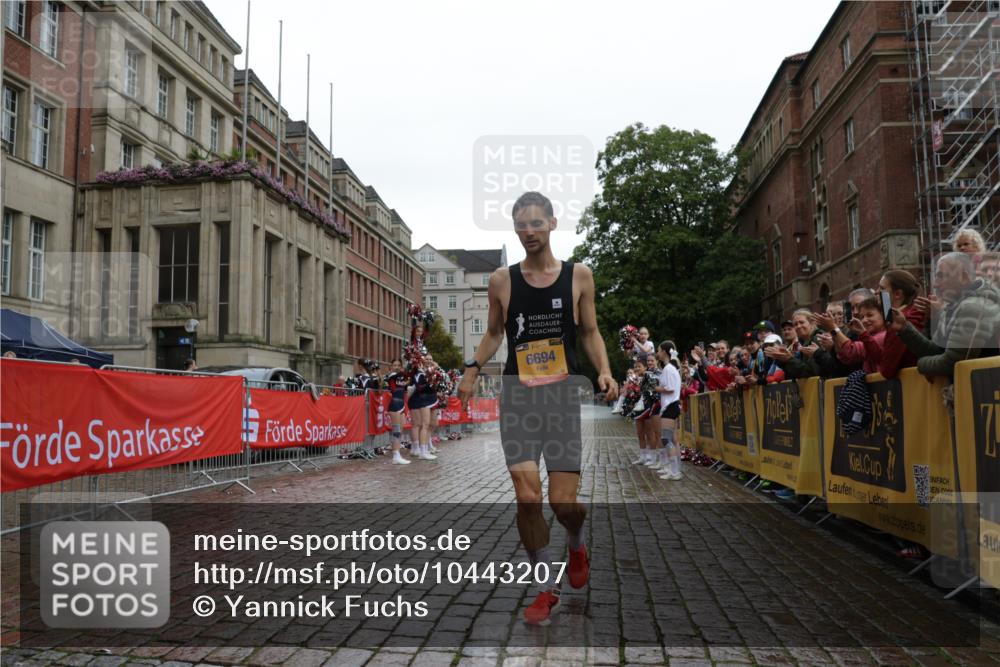 13.09.2026 - Kiel Lauf Yannick Fuchs http://msf.ph/oto/10443207 13.09.2026 11:59:01 Ziel 6694 meine-sportfotos.de