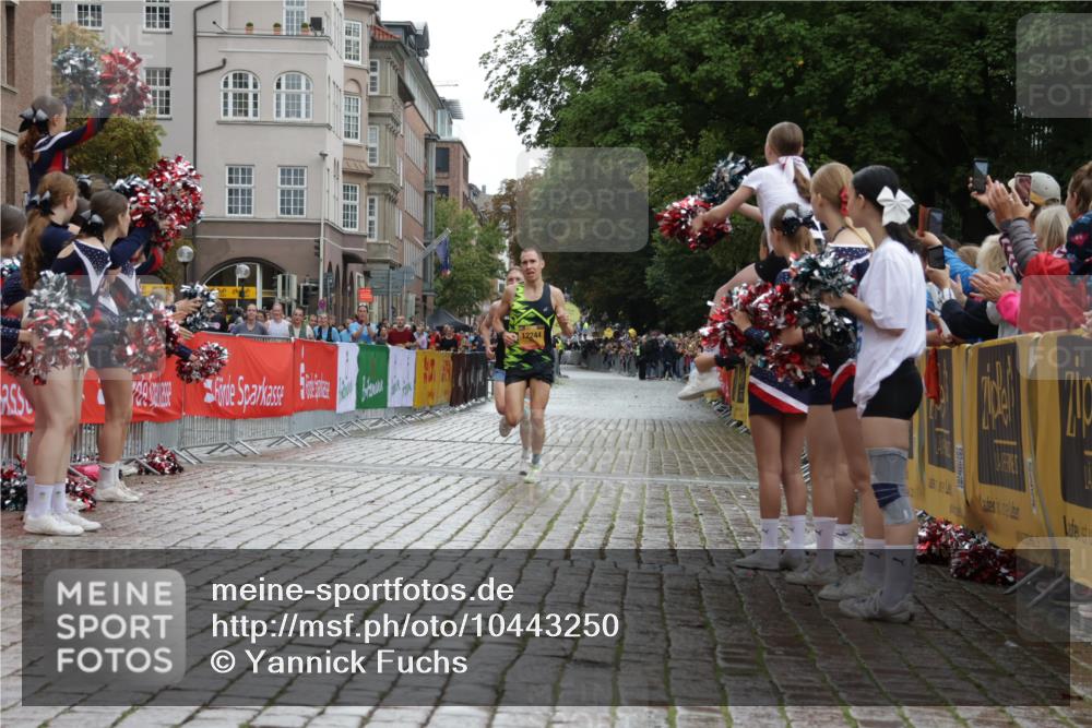 13.09.2026 - Kiel Lauf Yannick Fuchs http://msf.ph/oto/10443250 13.09.2026 11:59:57 Ziel 879, 12244 meine-sportfotos.de