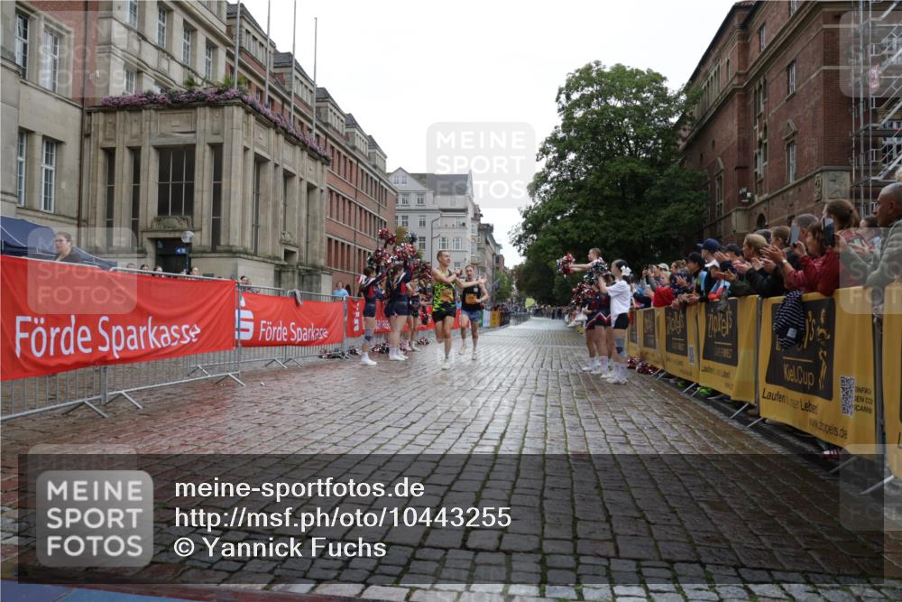 13.09.2026 - Kiel Lauf Yannick Fuchs http://msf.ph/oto/10443255 13.09.2026 11:59:59 Ziel 879, 12244 meine-sportfotos.de