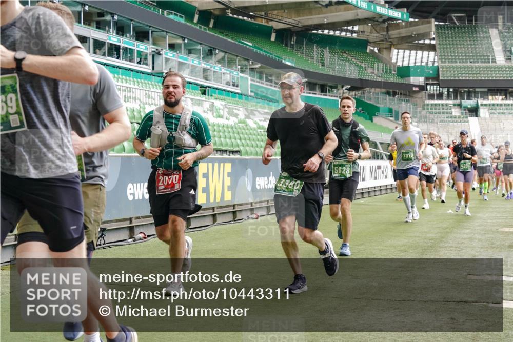 13.09.2026 - 21. swb-Marathon Bremen Michael Burmester http://msf.ph/oto/10443311 13.09.2026 13:07:26 Laufen im Stadion 109, 132, 156, 287, 303, 310, 372, 430, 454, 489, 551, 578, 607, 613, 682, 716, 784, 800, 808, 809, 831, 834, 846, 911, 922, 1083, 1173, 1189, 1205, 1210, 1285, 1322, 1364, 1365, 1369, 1387, 1395, 1437, 1532, 1545, 1574, 1600, 1688, 1823, 1831, 1841, 1848, 1854, 1871, 1909, 1926, 1938, 2003, 2070, 2090, 2215, 2219, 2275, 2283, 2318, 2355, 2356, 2366, 2393, 2405, 2440, 2492, 2565, 2611, 2699, 2707, 2721, 2731, 2755, 2782, 2802, 2818, 2831, 2866, 2902, 2911, 2949, 2960 meine-sportfotos.de