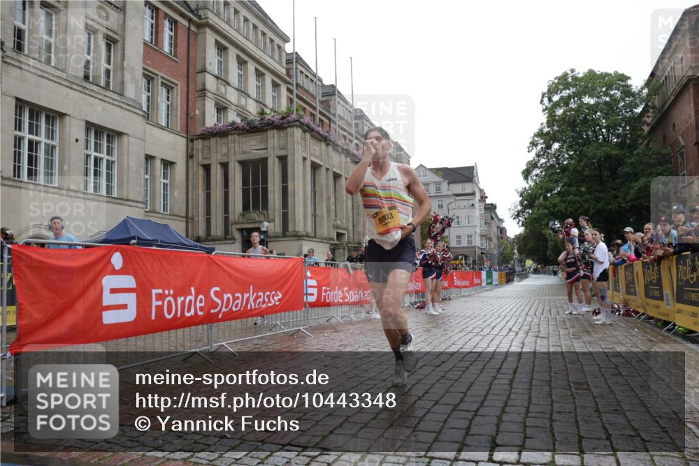 13.09.2026 - Kiel Lauf Yannick Fuchs http://msf.ph/oto/10443348 13.09.2026 12:01:24 Ziel 8803 meine-sportfotos.de