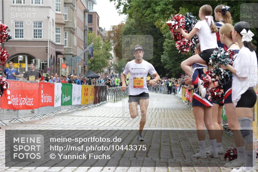 13.09.2026 - Kiel Lauf Yannick Fuchs http://msf.ph/oto/10443375 13.09.2026 12:02:15 Ziel 11291 meine-sportfotos.de