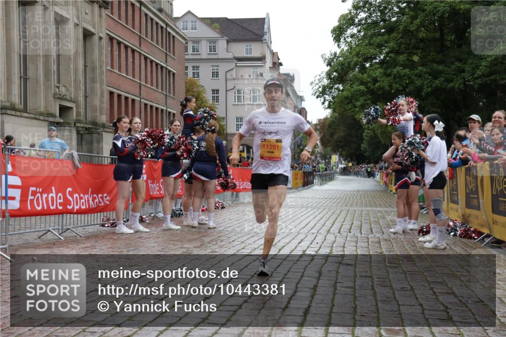 13.09.2026 - Kiel Lauf Yannick Fuchs http://msf.ph/oto/10443381 13.09.2026 12:02:17 Ziel 11291 meine-sportfotos.de