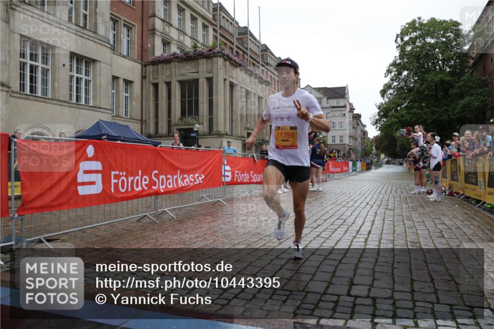 13.09.2026 - Kiel Lauf Yannick Fuchs http://msf.ph/oto/10443395 13.09.2026 12:02:18 Ziel 11291 meine-sportfotos.de