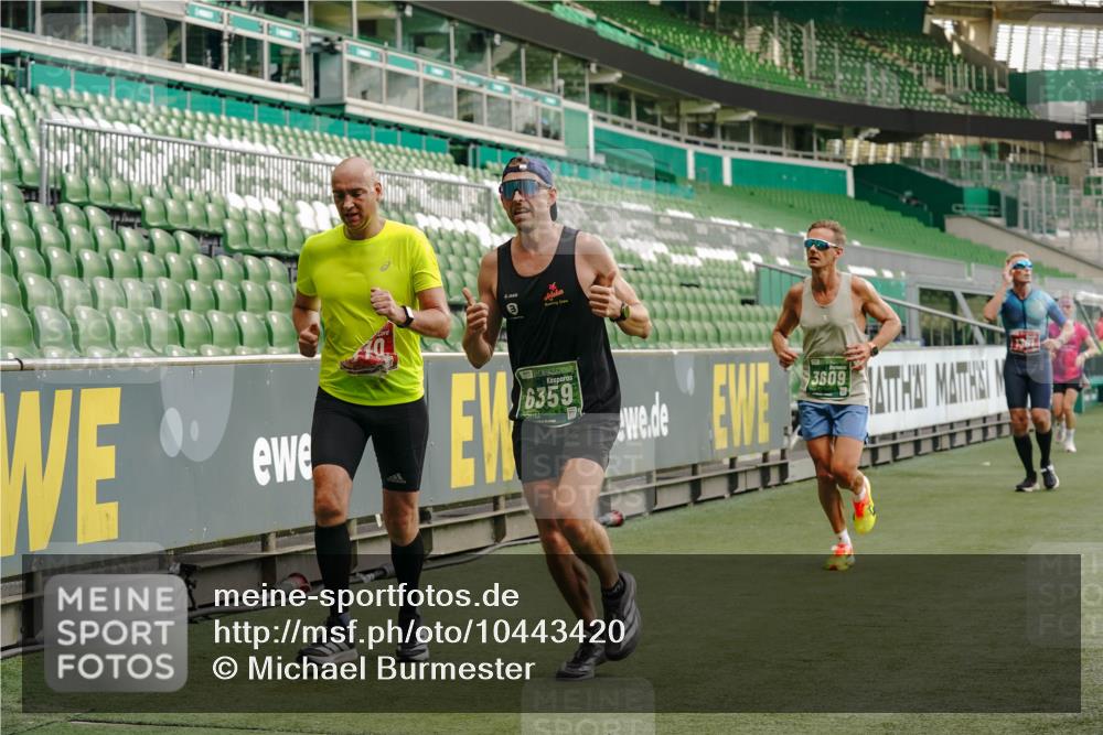 13.09.2026 - 21. swb-Marathon Bremen Michael Burmester http://msf.ph/oto/10443420 13.09.2026 12:44:28 Laufen im Stadion 280, 339, 493, 623, 678, 681, 715, 819, 969, 1264, 1301, 1335, 1372, 1498, 1696, 1770, 1921, 1937, 1975, 2020, 2098, 2683, 3092, 3271, 3500, 3609, 3688, 4118, 4328, 4739, 4904, 5092, 5143, 5199, 5316, 5369, 5601, 5663, 5776, 5996, 6359, 6579, 6973, 7015, 7170, 7206, 7265, 7715, 7841, 7950, 8028, 8689, 8749, 8850, 9129, 9137, 9153, 9200, 9233, 9583, 9849, 13063, 13168, 13237, 126, 371, 453, 603, 640, 650, 671, 735, 744, 862, 912, 957, 1136, 1411, 1822, 1850 meine-sportfotos.de