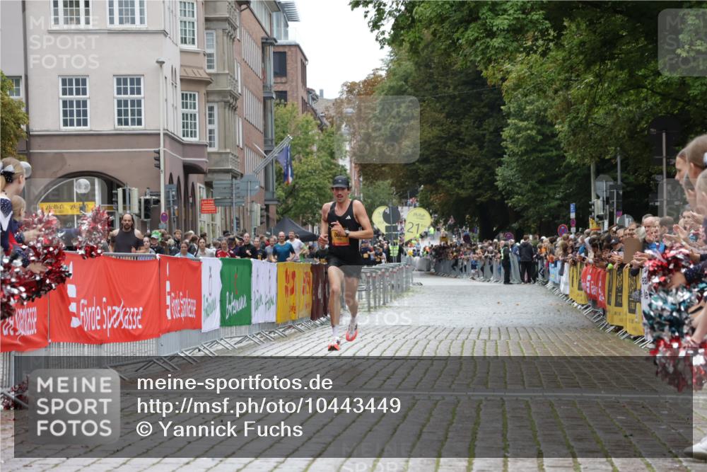 13.09.2026 - Kiel Lauf Yannick Fuchs http://msf.ph/oto/10443449 13.09.2026 12:04:04 Ziel 8608, 11804 meine-sportfotos.de