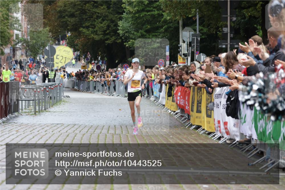 13.09.2026 - Kiel Lauf Yannick Fuchs http://msf.ph/oto/10443525 13.09.2026 12:07:14 Ziel 12078, 12459, 2875, 5248 meine-sportfotos.de