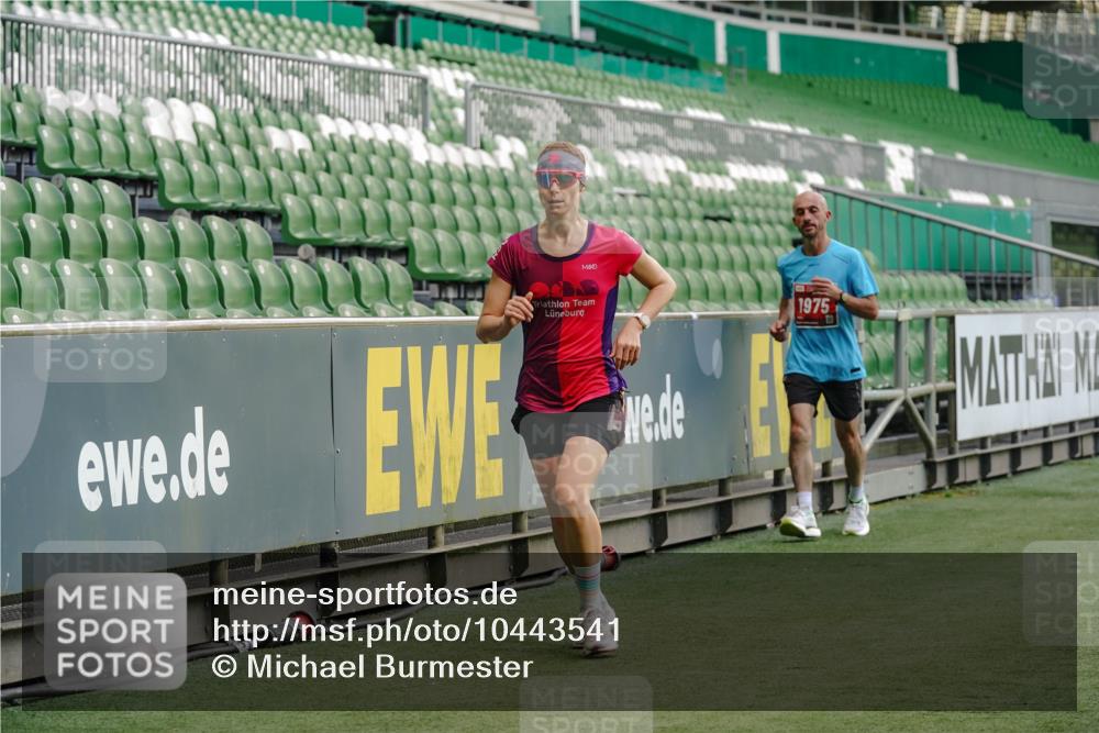 13.09.2026 - 21. swb-Marathon Bremen Michael Burmester http://msf.ph/oto/10443541 13.09.2026 12:44:34 Laufen im Stadion 280, 339, 493, 508, 623, 678, 681, 715, 819, 969, 1264, 1301, 1335, 1372, 1498, 1696, 1770, 1921, 1937, 1975, 2020, 2098, 2683, 3092, 3271, 3500, 3609, 3688, 4118, 4328, 4739, 4904, 5092, 5143, 5199, 5369, 5601, 5776, 5996, 6359, 6579, 6973, 7015, 7170, 7206, 7265, 7478, 7715, 7841, 7950, 8028, 8054, 8689, 8850, 9129, 9137, 9153, 9200, 9233, 9306, 9583, 9642, 9849, 13063, 13168, 13237, 126, 371, 453, 603, 640, 650, 671, 735, 744, 862, 912, 957, 1136, 1411, 1667, 1822, 1850 meine-sportfotos.de
