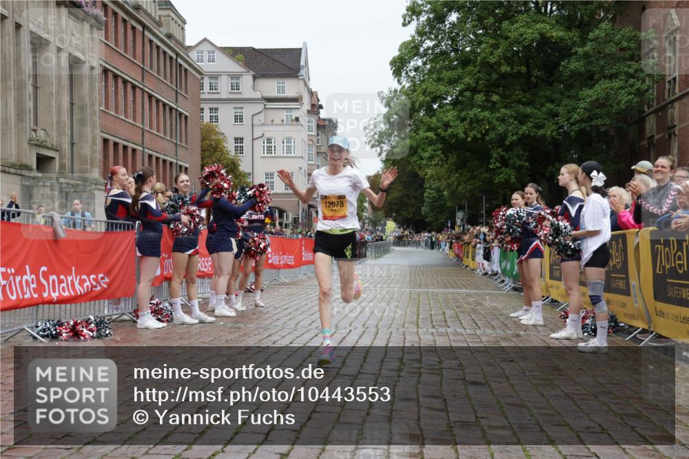 13.09.2026 - Kiel Lauf Yannick Fuchs http://msf.ph/oto/10443553 13.09.2026 12:07:20 Ziel 12078, 12459, 5248 meine-sportfotos.de