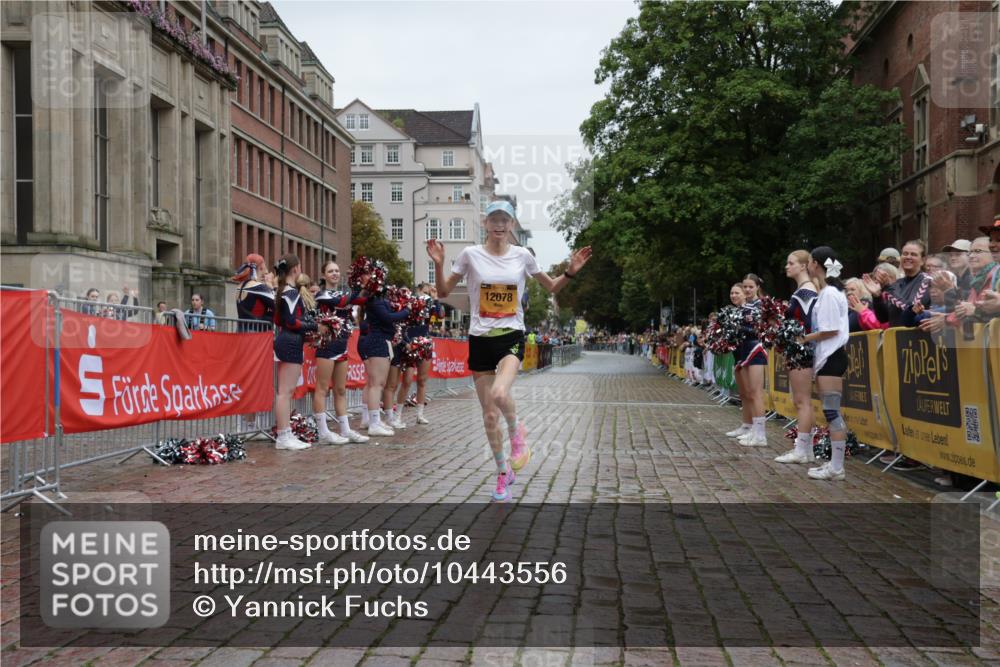 13.09.2026 - Kiel Lauf Yannick Fuchs http://msf.ph/oto/10443556 13.09.2026 12:07:20 Ziel 12078, 12459, 5248 meine-sportfotos.de