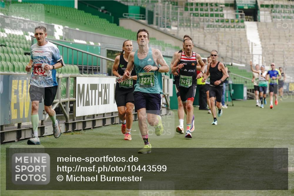 13.09.2026 - 21. swb-Marathon Bremen Michael Burmester http://msf.ph/oto/10443599 13.09.2026 12:44:39 Laufen im Stadion 280, 339, 493, 508, 623, 678, 681, 715, 788, 819, 969, 1264, 1301, 1335, 1372, 1498, 1696, 1770, 1937, 1975, 2020, 2098, 3092, 3271, 3500, 3609, 3688, 4118, 4328, 4739, 4904, 5092, 5143, 5199, 5369, 5601, 5776, 5996, 6359, 6579, 6973, 7015, 7170, 7206, 7265, 7478, 7715, 7841, 7950, 8028, 8054, 8096, 8689, 8850, 9070, 9129, 9137, 9153, 9233, 9306, 9583, 9642, 9849, 13063, 13168, 13237, 126, 371, 603, 640, 650, 671, 735, 744, 862, 912, 957, 1136, 1411, 1667, 1822, 1850 meine-sportfotos.de