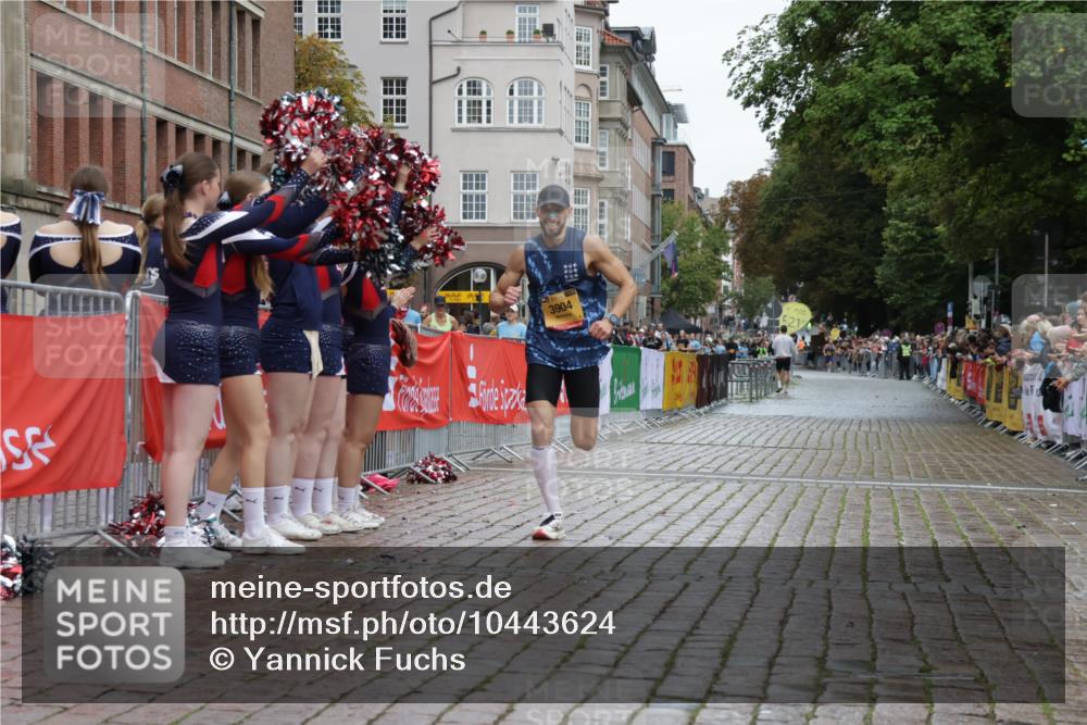 13.09.2026 - Kiel Lauf Yannick Fuchs http://msf.ph/oto/10443624 13.09.2026 12:09:29 Ziel 1201, 3904 meine-sportfotos.de