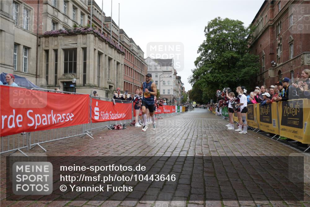 13.09.2026 - Kiel Lauf Yannick Fuchs http://msf.ph/oto/10443646 13.09.2026 12:09:31 Ziel 1201, 3904 meine-sportfotos.de